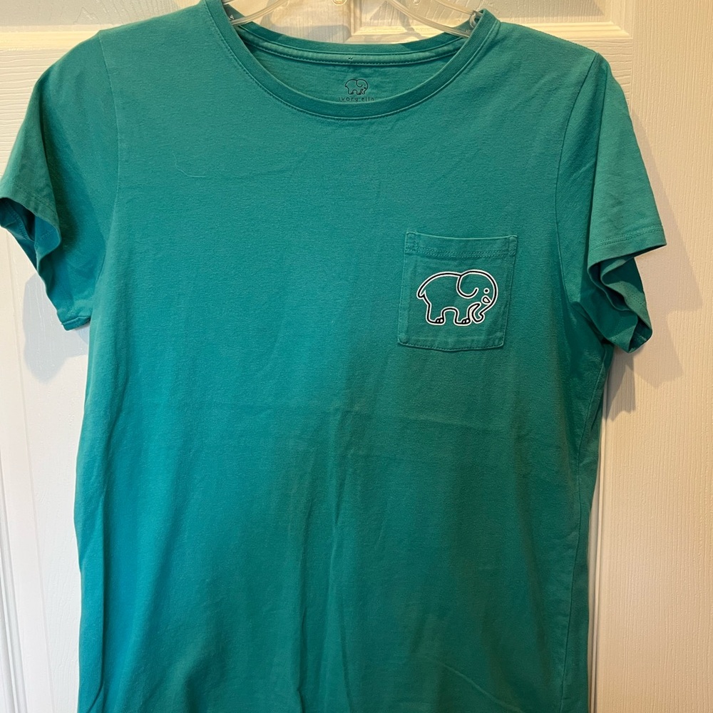 Ivory Ella  T-Shirt with Elephant Logo